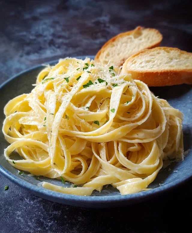 Fettuccine Alfredo