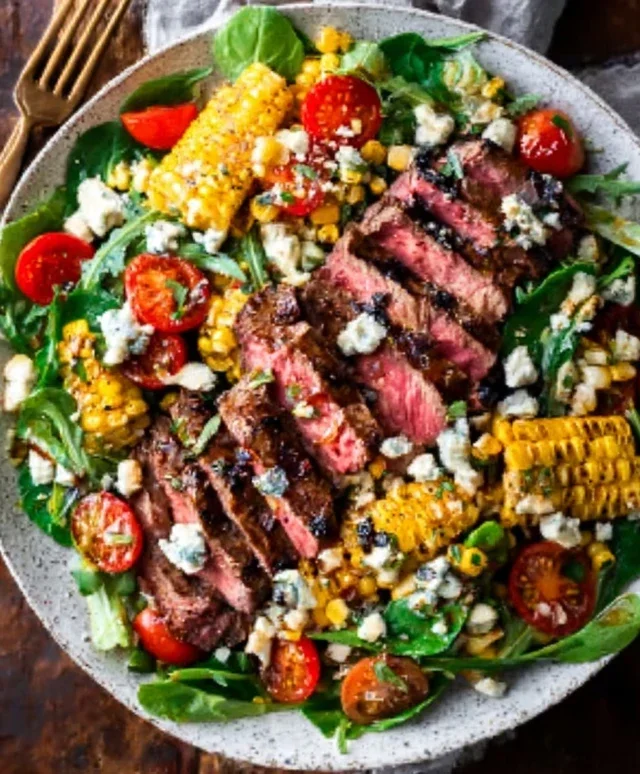 Balsamic Steak Gorgonzola Salad with Grilled Corn