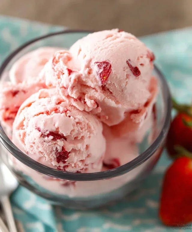Homemade Strawberry Ice Cream