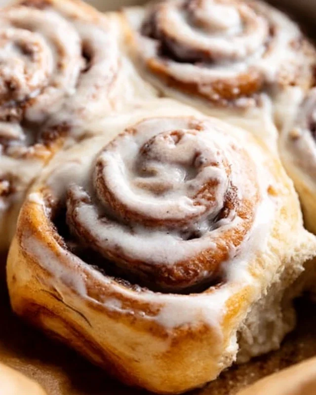 BEST Homemade Cinnamon Rolls